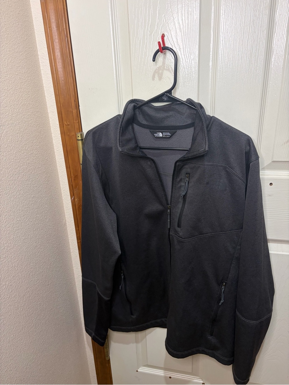 The North Face Men's Black Fleece lined Jacket - Full Zip